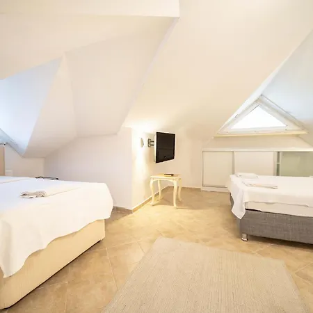 Dedeminn Garden House Apartment