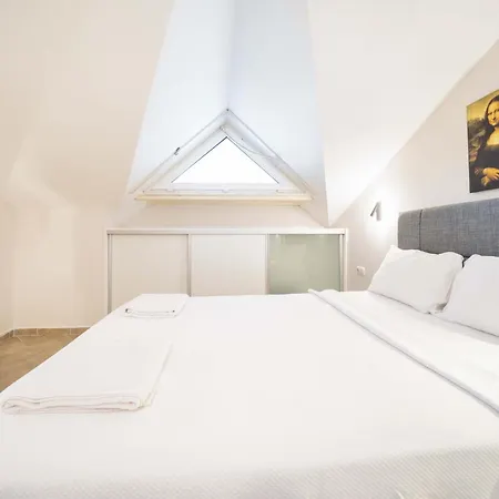 Apartment Dedeminn Garden House *
